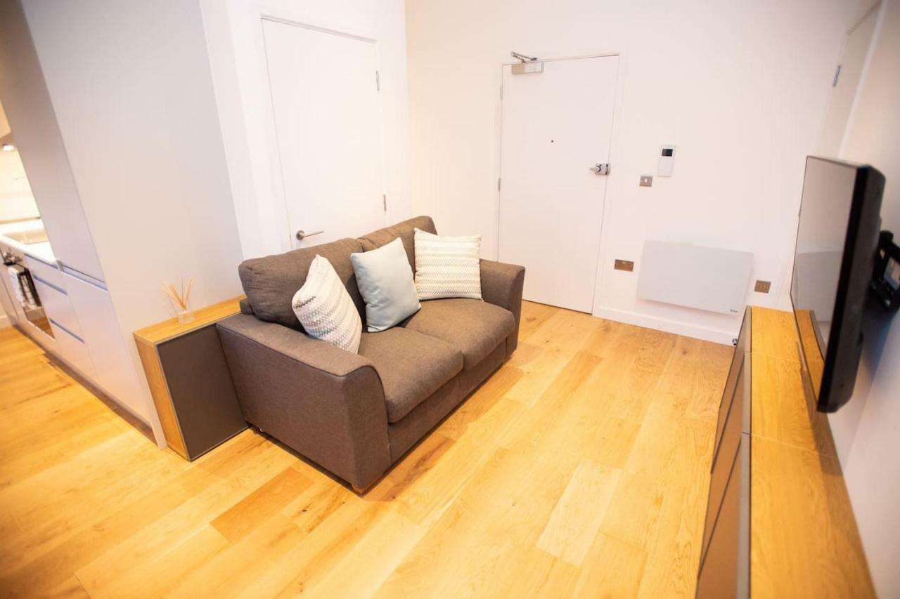 Stylish And Clean 1 Bed Apartment Maidenhead Town Center Екстер'єр фото